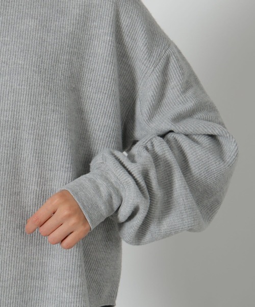 LAKOLE（ラコレ）の「袖シャーリングプルオーバー長袖 / 611711（Tシャツ/カットソー・レディース・パープル/グレー/ブラック・FREE）」の13枚目の写真