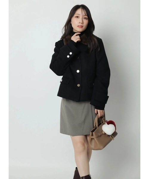 Apuweiser-riche（アプワイザーリッシェ）の「ステンカラーショートコート（ダウンジャケット/コート・レディース・ブラック/オフホワイト・1/2）」の12枚目の写真