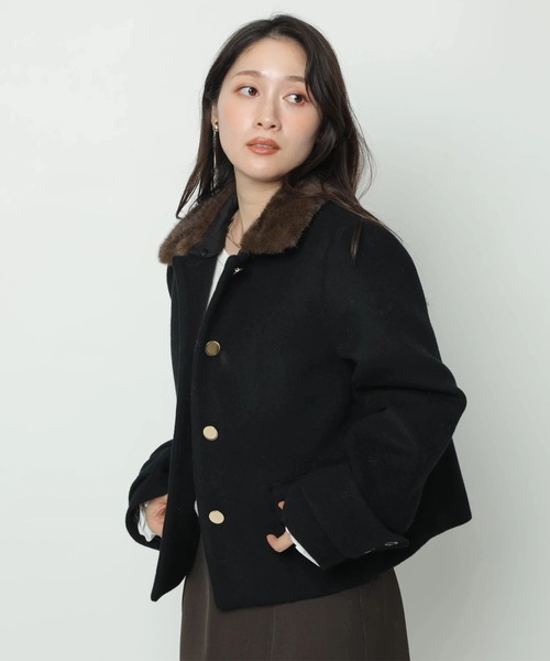 Apuweiser-riche（アプワイザーリッシェ）の「ステンカラーショートコート（ダウンジャケット/コート・レディース・ブラック/オフホワイト・1/2）」の8枚目の写真