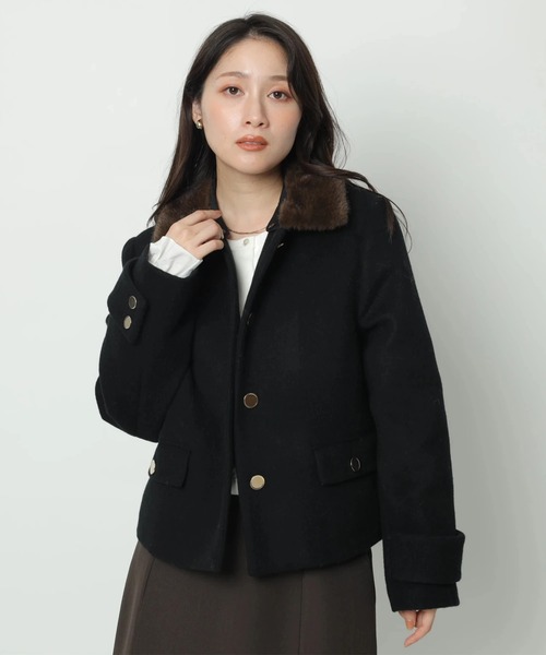 Apuweiser-riche（アプワイザーリッシェ）の「ステンカラーショートコート（ダウンジャケット/コート・レディース・ブラック/オフホワイト・1/2）」の9枚目の写真