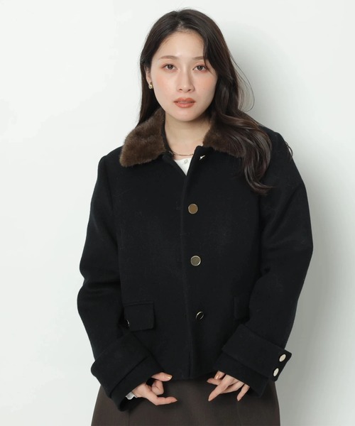 Apuweiser-riche（アプワイザーリッシェ）の「ステンカラーショートコート（ダウンジャケット/コート・レディース・ブラック/オフホワイト・1/2）」の11枚目の写真