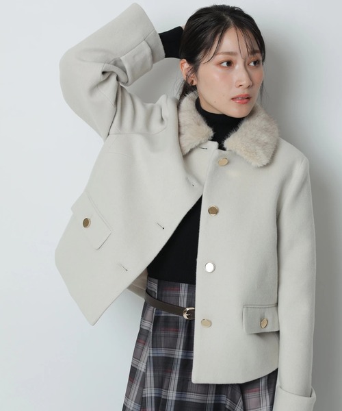 Apuweiser-riche（アプワイザーリッシェ）の「ステンカラーショートコート（ダウンジャケット/コート・レディース・ブラック/オフホワイト・1/2）」の15枚目の写真