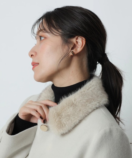 Apuweiser-riche（アプワイザーリッシェ）の「ステンカラーショートコート（ダウンジャケット/コート・レディース・ブラック/オフホワイト・1/2）」の22枚目の写真