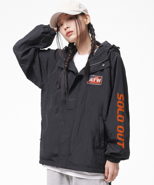 ARTISTWEAR（アーティストウェア）の「[ATW]ソルドアウトフード風防（ナイロンジャケット・レディース・ブラック・MEDIUM/LARGE/X-LARGE/2XL）」の4枚目の写真