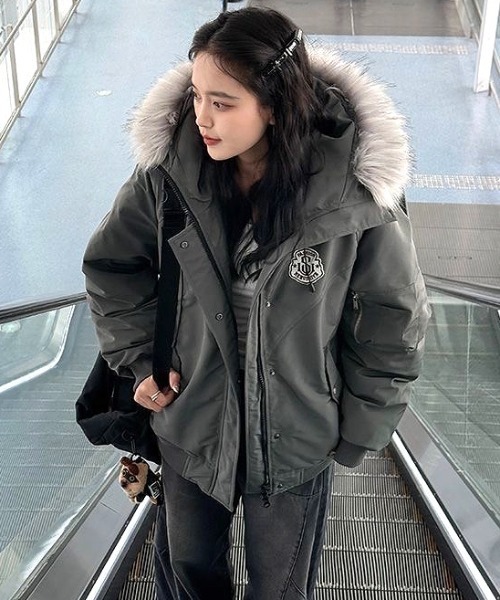 セール】ワッペン付きファーフード中綿ブルゾン（ブルゾン）｜SHEENA