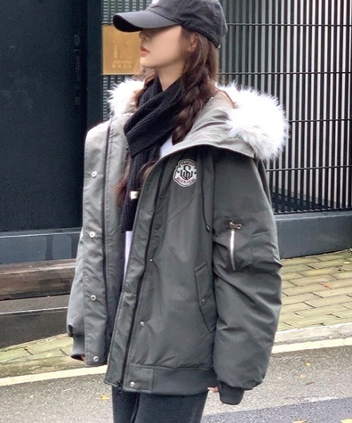 セール】ワッペン付きファーフード中綿ブルゾン（ブルゾン）｜SHEENA