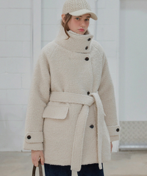 SLOWLOLLI（スローローリ）の「Neutral mood boucle coat_2 Colors（トレンチコート・レディース・アイボリー/カーキブラウン・FREE）」の3枚目の写真