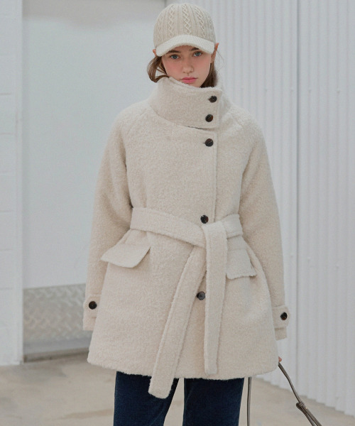 SLOWLOLLI（スローローリ）の「Neutral mood boucle coat_2 Colors（トレンチコート・レディース・アイボリー/カーキブラウン・FREE）」の4枚目の写真