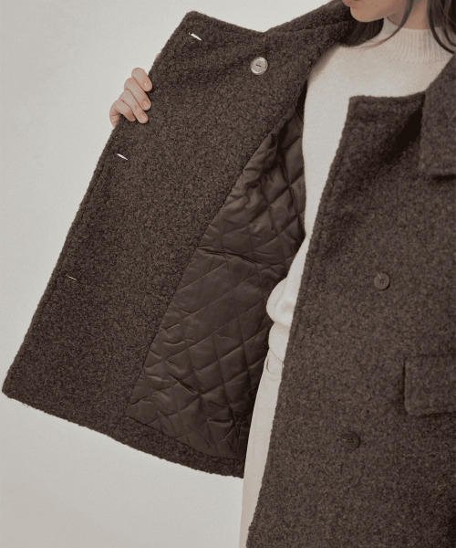 SLOWLOLLI（スローローリ）の「Neutral mood boucle coat_2 Colors（トレンチコート・レディース・アイボリー/カーキブラウン・FREE）」の6枚目の写真