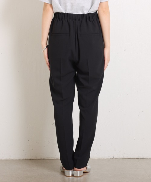 COLLAGE GALLARDAGALANTE(コラージュガリャルダガランテ)の「ジャージスリムテーパードパンツ/セットアップ可/高機能/WEB限定カラー展開/マイナス3kg(その他パンツ・レディース・ベージュ/ネイビー/ブラック/ライトブルー・0/1)」の5枚目の写真