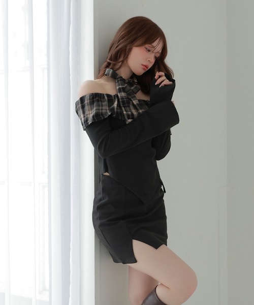 M DOLLY(エムドリー)の「check choker rosily tops/チェックチョーカーローズリートップス(Tシャツ/カットソー・レディース・ブラウン/ブラック・FREE)」の4枚目の写真