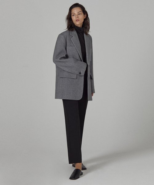 A.RIFF(エイリフ)の「ヘプバーンストレートスラックス-ブラック(スラックス・レディース・その他・SMALL/MEDIUM/LARGE)」の1枚目の写真