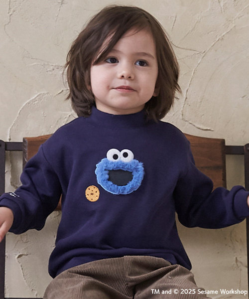 petit main(프티 마인)의 「【SESAME STREET】모티브 트레이너(스웨트)」｜네이비