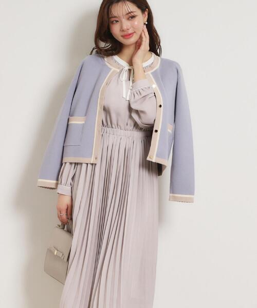 couture brooch（クチュールブローチ）の「【ハレの日・通勤】配色シフォンプリーツ ワンピース（ワンピース・レディース・ネイビー/ナチュラル・36/38/40/42）」の12枚目の写真