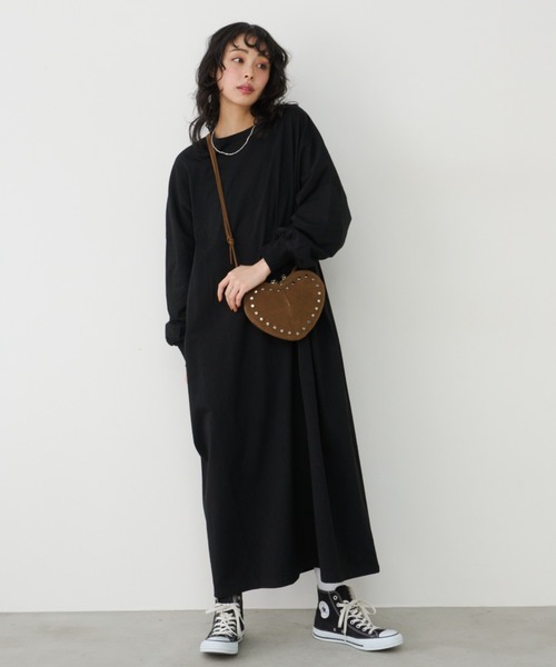 Unitage(ユニテージ)の「スタッズデザインハートバッグ【select item】(ショルダーバッグ・レディース・ベージュ/ブラウン・FREE)」の4枚目の写真