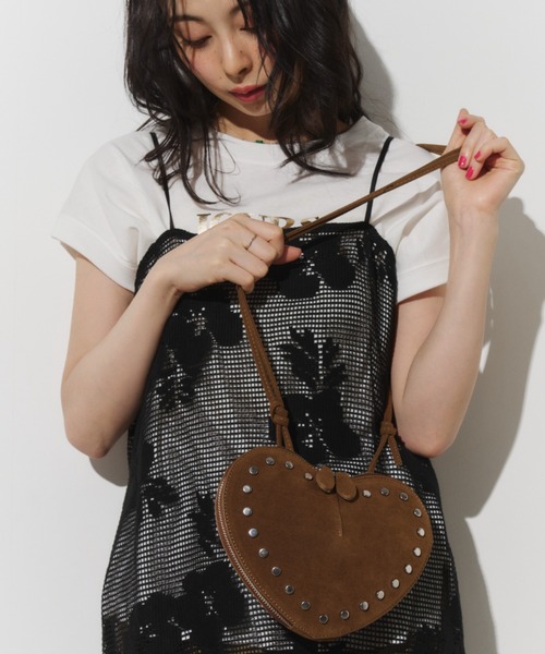 Unitage(ユニテージ)の「スタッズデザインハートバッグ【select item】(ショルダーバッグ・レディース・ベージュ/ブラウン・FREE)」の10枚目の写真