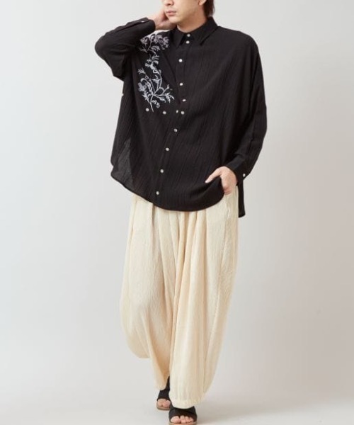 チャイハネ(チャイハネ)の「【チャイハネ】リシェーナ刺繍MEN'S変形シャツ(シャツ/ブラウス・メンズ・グリーン/ベージュ/ブラック・FREE)」の6枚目の写真
