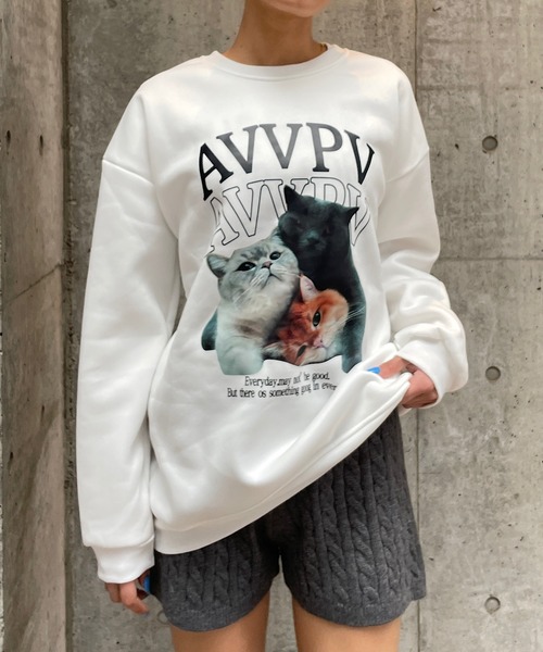 ROGER AND RAW（ロジャーアンドロウ）の「[裏起毛]CATプリントスウェットプルオーバー（スウェット・レディース・グレー/ホワイト・FREE）」の4枚目の写真