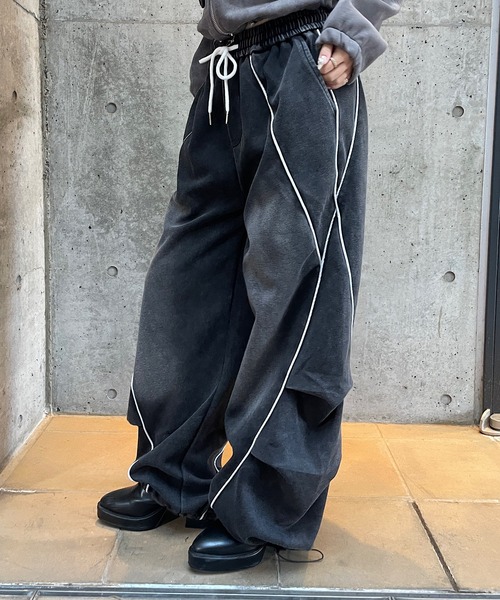 ROGER AND RAW（ロジャーアンドロウ）の「ピグメント加工スウェットワイドパンツ（その他パンツ・レディース・グレー/ネイビー/ブラック・FREE）」の6枚目の写真