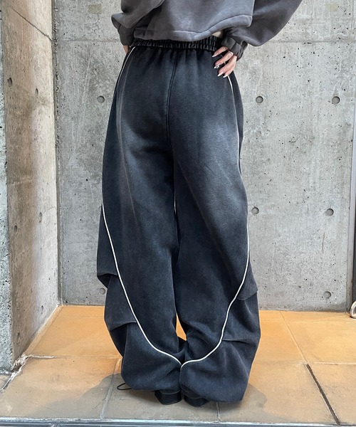 ROGER AND RAW（ロジャーアンドロウ）の「ピグメント加工スウェットワイドパンツ（その他パンツ・レディース・グレー/ネイビー/ブラック・FREE）」の8枚目の写真