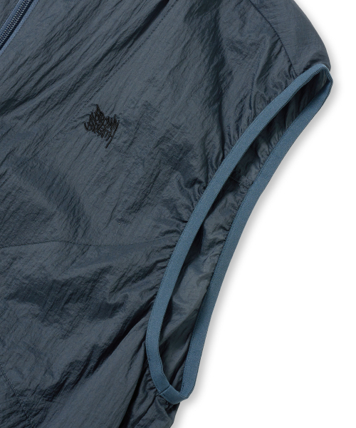 BROWNBREATH(ブラウンブレス)の「TAG NYLON HOOD VEST - KHAKI(ベスト・レディース・その他・M/S/L/XL)」の5枚目の写真