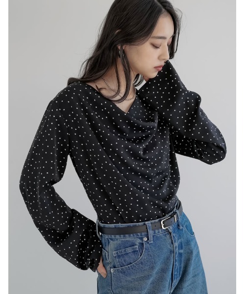 Re:EDIT（リエディ）の「[2026S/S COLLECTION]ドットドレープブラウス（シャツ/ブラウス・レディース・ブラウン/ブラック/アイボリー・MEDIUM/LARGE）」の2枚目の写真