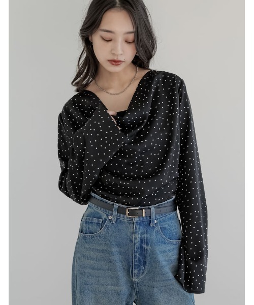 Re:EDIT（リエディ）の「[2026S/S COLLECTION]ドットドレープブラウス（シャツ/ブラウス・レディース・ブラウン/ブラック/アイボリー・MEDIUM/LARGE）」の5枚目の写真