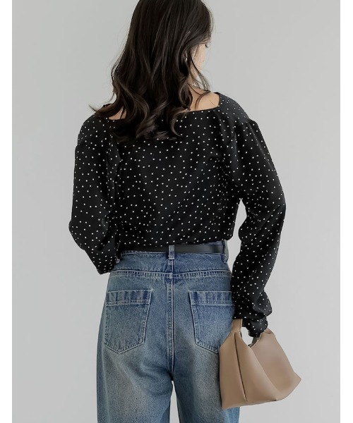 Re:EDIT（リエディ）の「[2026S/S COLLECTION]ドットドレープブラウス（シャツ/ブラウス・レディース・ブラウン/ブラック/アイボリー・MEDIUM/LARGE）」の8枚目の写真