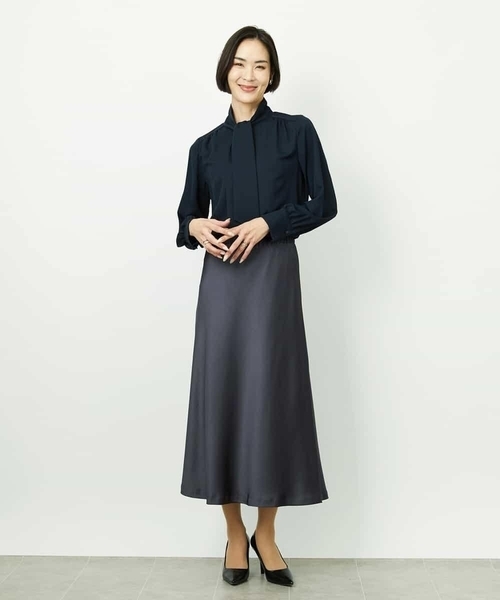 MICHEL KLEIN（ミッシェル・クラン）の「[コージーボトム]ヴィンテージサテンスカート（スカート・レディース・チャコールグレー/ダークインディゴブルー・38）」の20枚目の写真