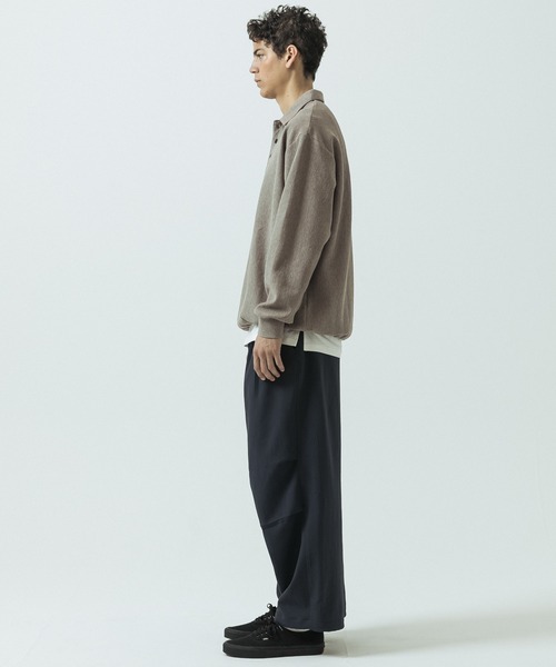 SLICK(スリック)の「【SLICK/スリック】Pleats Knit Drawstring Polo/プリーツニットドローストリングポロシャツ(Tシャツ/カットソー・メンズ・ベージュ/チャコールグレー/ブラック・3/1/2)」の14枚目の写真