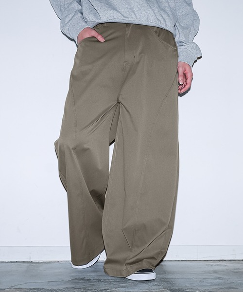 MDR(エムディアール)の「サイド切り替えカーブシルエットバギーパンツ(その他パンツ・メンズ・グレイッシュベージュ/オフホワイト/カーキ/ブラック・L/M/XL)」の3枚目の写真