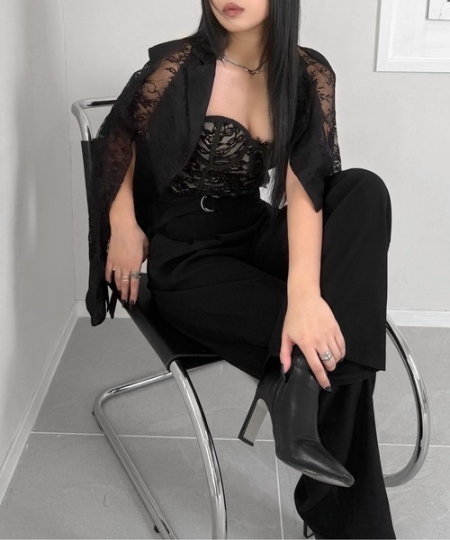 LVEU.（ラブユ.）の「【LVEU.】ランジェリーライクレースビスチェ / トップス キャミソール ビスチェ コルセット ランジェリー風 カップ付き ブラキャミ ブラック ホワイト ZOZOTOWN限定（キャミソール・レディース・ホワイト/ブラック・FREE）」の5枚目の写真