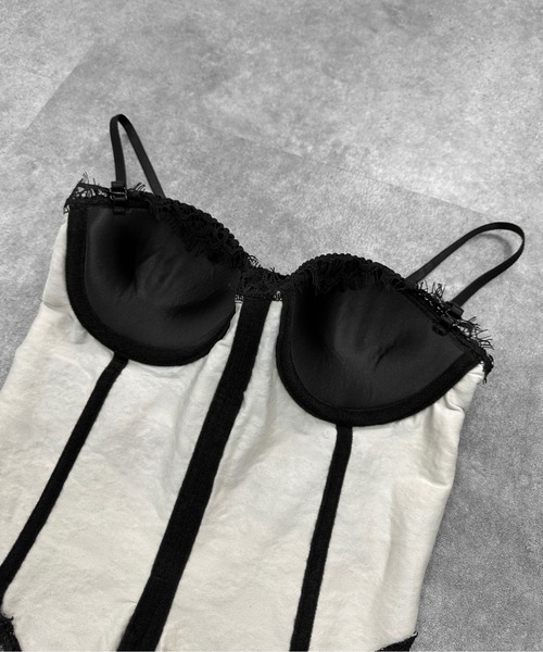LVEU.（ラブユ.）の「【LVEU.】ランジェリーライクレースビスチェ / トップス キャミソール ビスチェ コルセット ランジェリー風 カップ付き ブラキャミ ブラック ホワイト ZOZOTOWN限定（キャミソール・レディース・ホワイト/ブラック・FREE）」の21枚目の写真