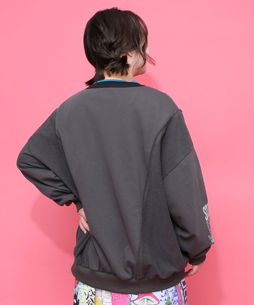 ScoLar（スカラー）の「161612：チョーク風柄裏毛×綿ツイル異素材切替カーディガン（カーディガン/ボレロ・レディース・アイボリー/パープル/チャコールグレー・M）」の7枚目の写真