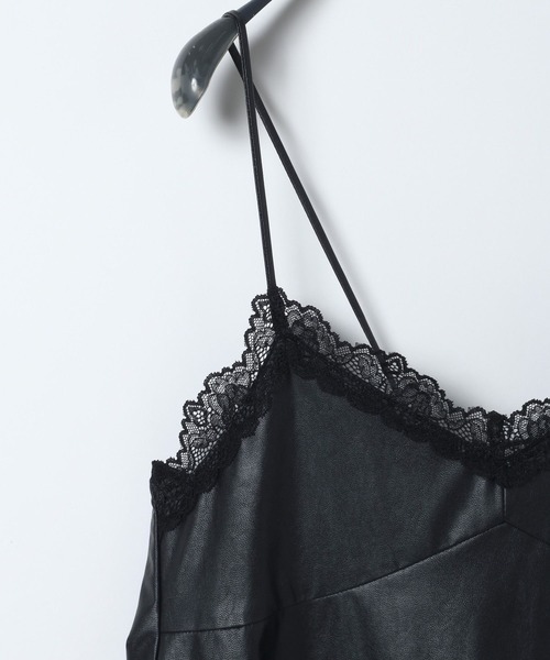 JEANASIS(ジーナシス)の「フェイクレザーレーストリムキャミ/650174(キャミソール・レディース・オフホワイト/ブラック・FREE)」の10枚目の写真