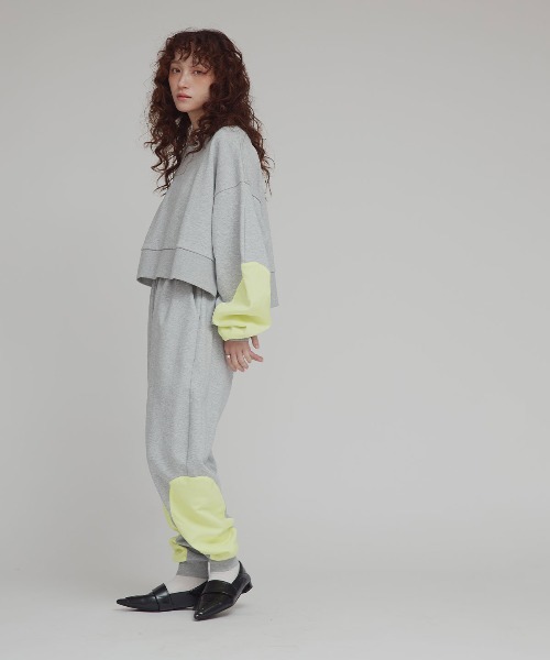 W:Huku(フーク)の「レッグパッチ スウェット カーヴィー パンツ / Leg Patch Sweatpants(スウェットパンツ・レディース・ブラック/杢グレー/オフホワイト・FREE)」の5枚目の写真