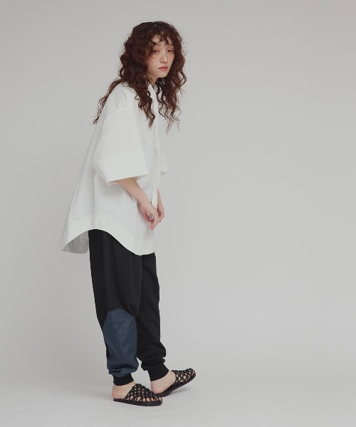 W:Huku(フーク)の「レッグパッチ スウェット カーヴィー パンツ / Leg Patch Sweatpants(スウェットパンツ・レディース・ブラック/杢グレー/オフホワイト・FREE)」の6枚目の写真