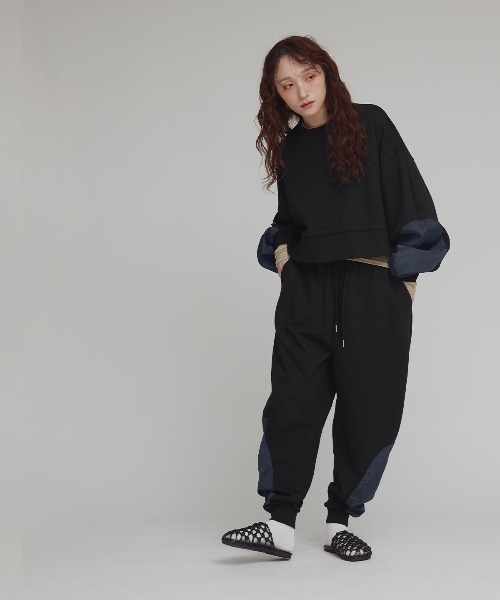 W:Huku(フーク)の「レッグパッチ スウェット カーヴィー パンツ / Leg Patch Sweatpants(スウェットパンツ・レディース・ブラック/杢グレー/オフホワイト・FREE)」の16枚目の写真
