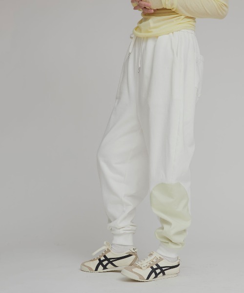 W:Huku(フーク)の「レッグパッチ スウェット カーヴィー パンツ / Leg Patch Sweatpants(スウェットパンツ・レディース・ブラック/杢グレー/オフホワイト・FREE)」の19枚目の写真