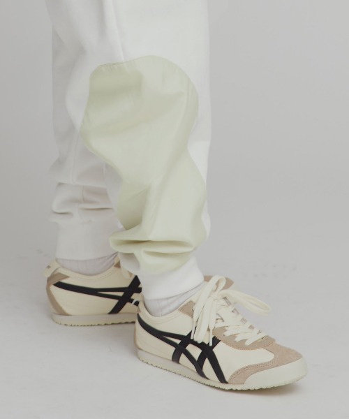 W:Huku(フーク)の「レッグパッチ スウェット カーヴィー パンツ / Leg Patch Sweatpants(スウェットパンツ・レディース・ブラック/杢グレー/オフホワイト・FREE)」の11枚目の写真