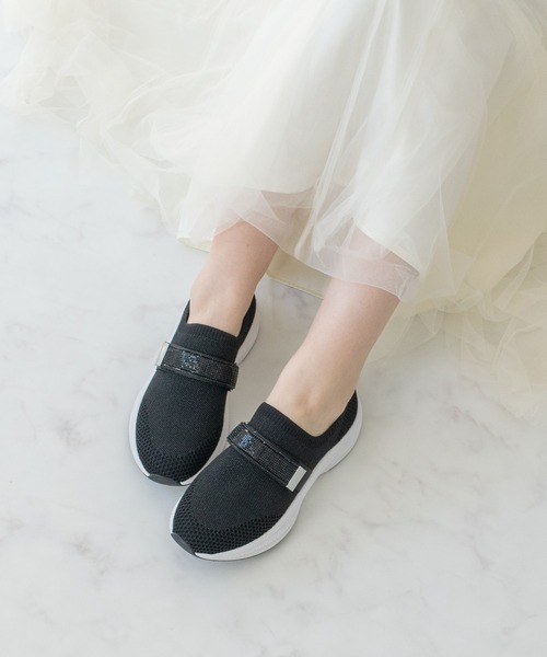 Bridget Birkin(ブリジットバーキン)の「【Bridget Birkin】ベルトストーンニットスニーカー(565012)(スニーカー・レディース・ブラック/ライトグレー/ベージュ・M/L/LL/S)」の9枚目の写真