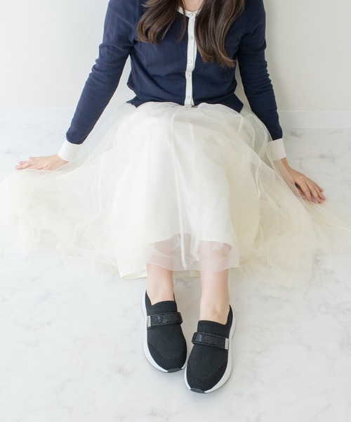 Bridget Birkin(ブリジットバーキン)の「【Bridget Birkin】ベルトストーンニットスニーカー(565012)(スニーカー・レディース・ブラック/ライトグレー/ベージュ・M/L/LL/S)」の10枚目の写真