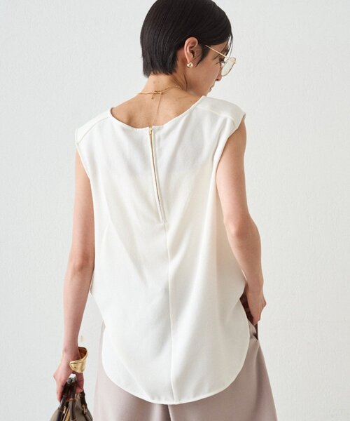 LOUNGEDRESS(ラウンジドレス)の「ダブルジョーゼットノースリブラウス 夏服(シャツ/ブラウス・レディース・オフホワイト/ブラック/ブラウン・FREE)」の13枚目の写真