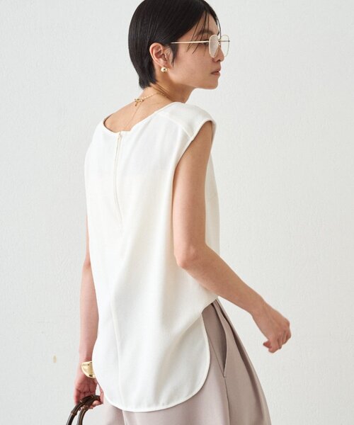 LOUNGEDRESS(ラウンジドレス)の「ダブルジョーゼットノースリブラウス 夏服(シャツ/ブラウス・レディース・オフホワイト/ブラック/ブラウン・FREE)」の14枚目の写真