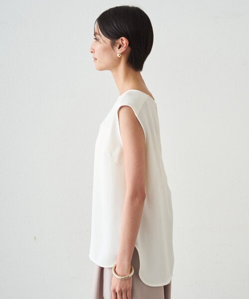 LOUNGEDRESS(ラウンジドレス)の「ダブルジョーゼットノースリブラウス 夏服(シャツ/ブラウス・レディース・オフホワイト/ブラック/ブラウン・FREE)」の16枚目の写真