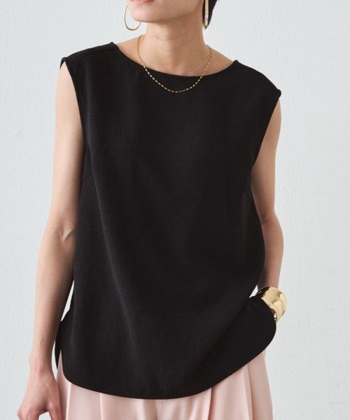 LOUNGEDRESS(ラウンジドレス)の「ダブルジョーゼットノースリブラウス 夏服(シャツ/ブラウス・レディース・オフホワイト/ブラック/ブラウン・FREE)」の2枚目の写真