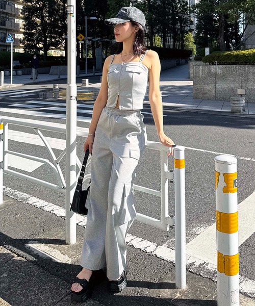 SPIRALGIRL(スパイラルガール)の「ダブルZIPキャミパンツセットアップ(セットアップ・レディース・グレー/ブラック/ベージュ・FREE)」の22枚目の写真