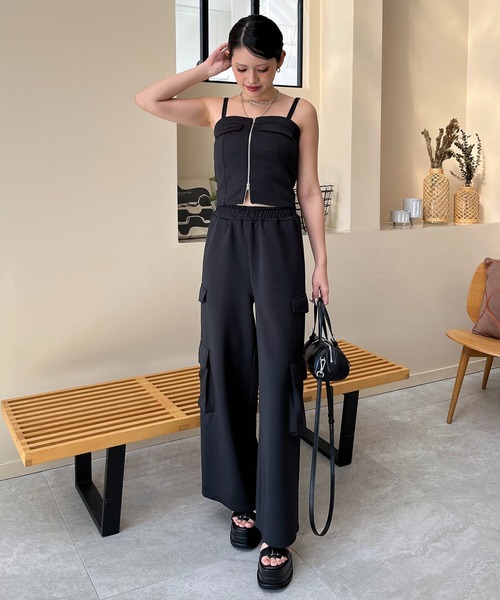 SPIRALGIRL(スパイラルガール)の「ダブルZIPキャミパンツセットアップ(セットアップ・レディース・グレー/ブラック/ベージュ・FREE)」の6枚目の写真