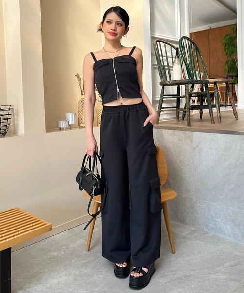 SPIRALGIRL(スパイラルガール)の「ダブルZIPキャミパンツセットアップ(セットアップ・レディース・グレー/ブラック/ベージュ・FREE)」の8枚目の写真