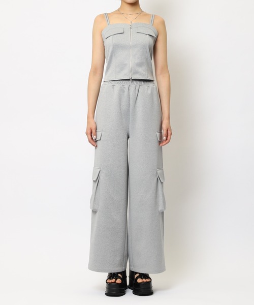 SPIRALGIRL(スパイラルガール)の「ダブルZIPキャミパンツセットアップ(セットアップ・レディース・グレー/ブラック/ベージュ・FREE)」の9枚目の写真